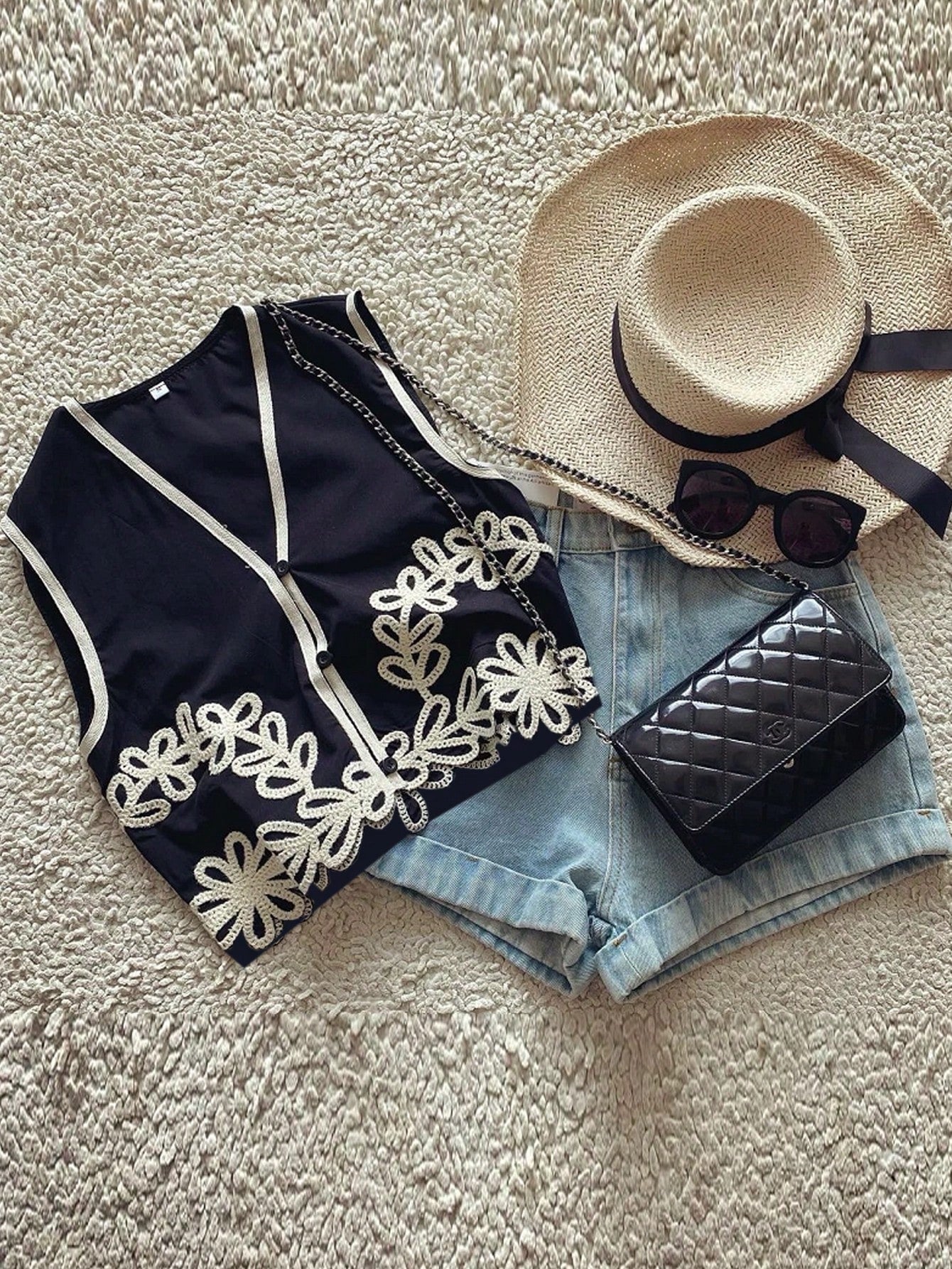 Women's Sleeveless Fashion Tank Top, Suitable For Summer.
