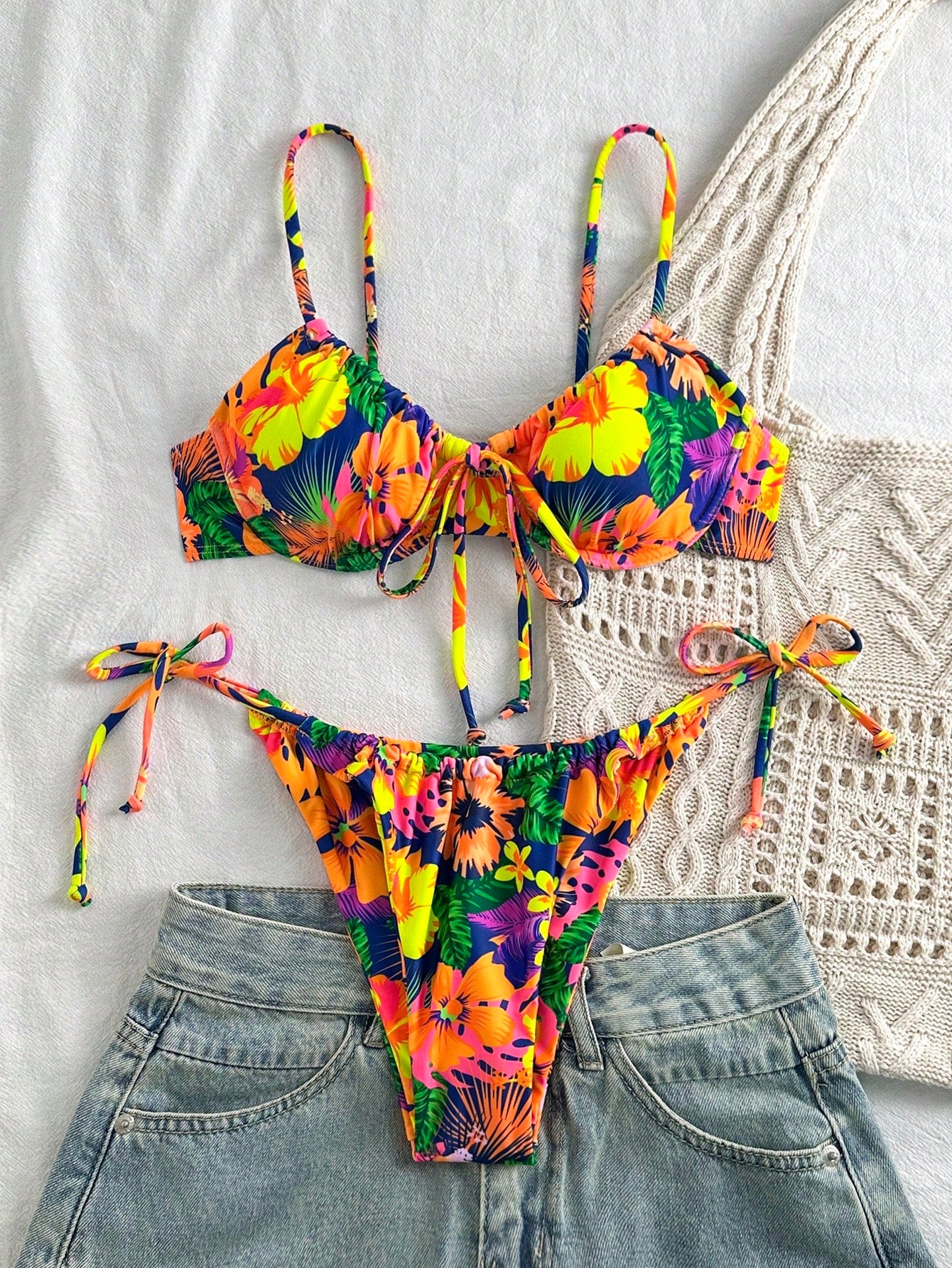 Ladies Spaghetti Strap Floral Print Bikini Top And Tie-Side Bikini Bottom Set  Summer Beach