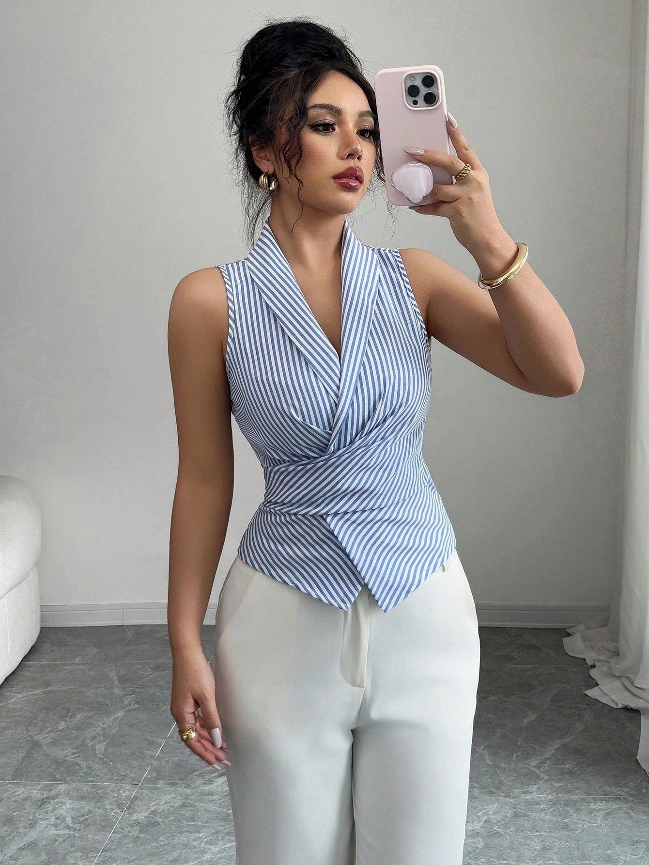 Women's Sleeveless V-Neck Tie Waist Bow Elegant Blouse.