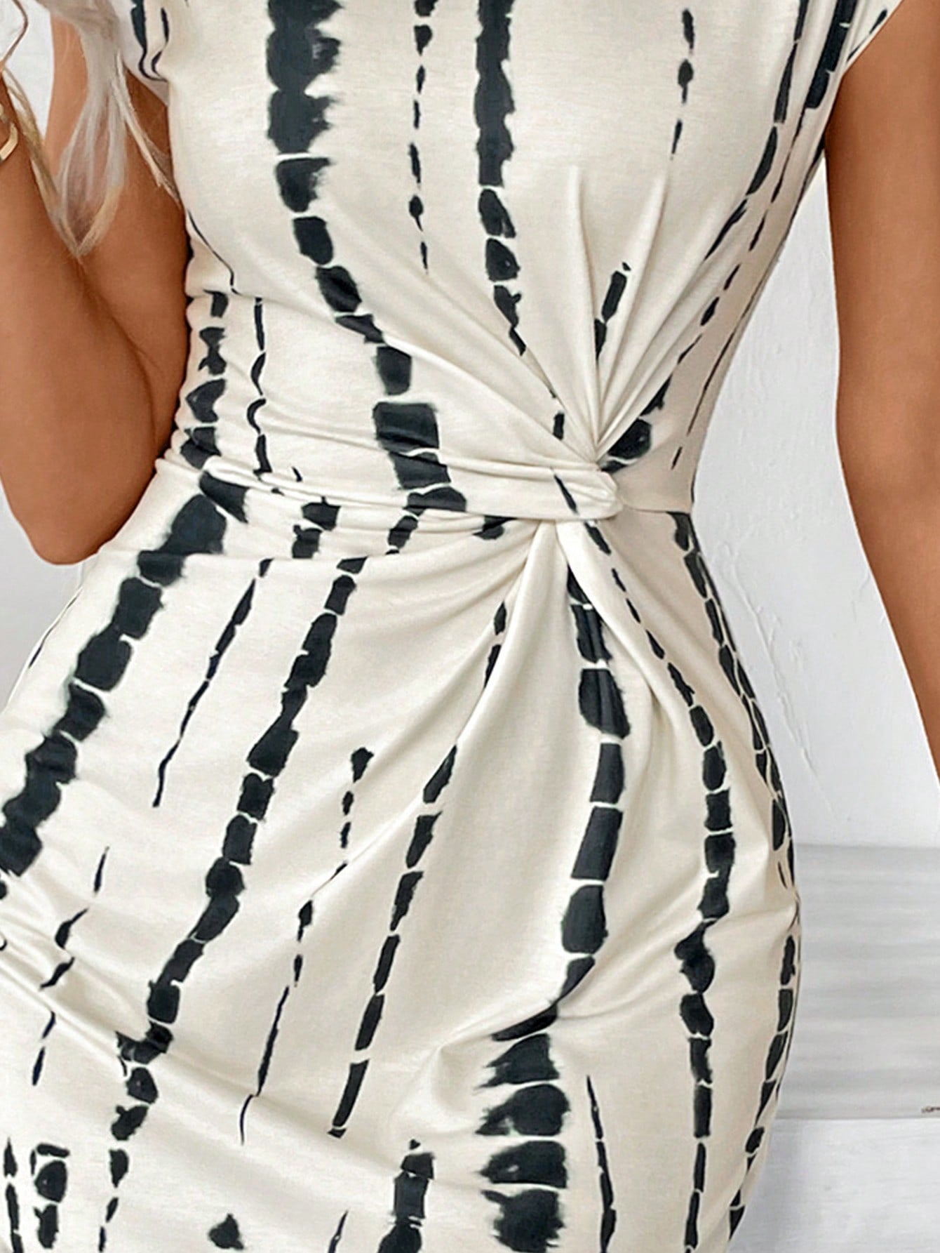 Women's Casual Twist Textured All-Over Printed  Dresses For Women, Business Casual Woman