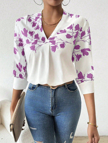 Women's Resort Floral Print V-Neck 3/4 Sleeve Casual Blouse.