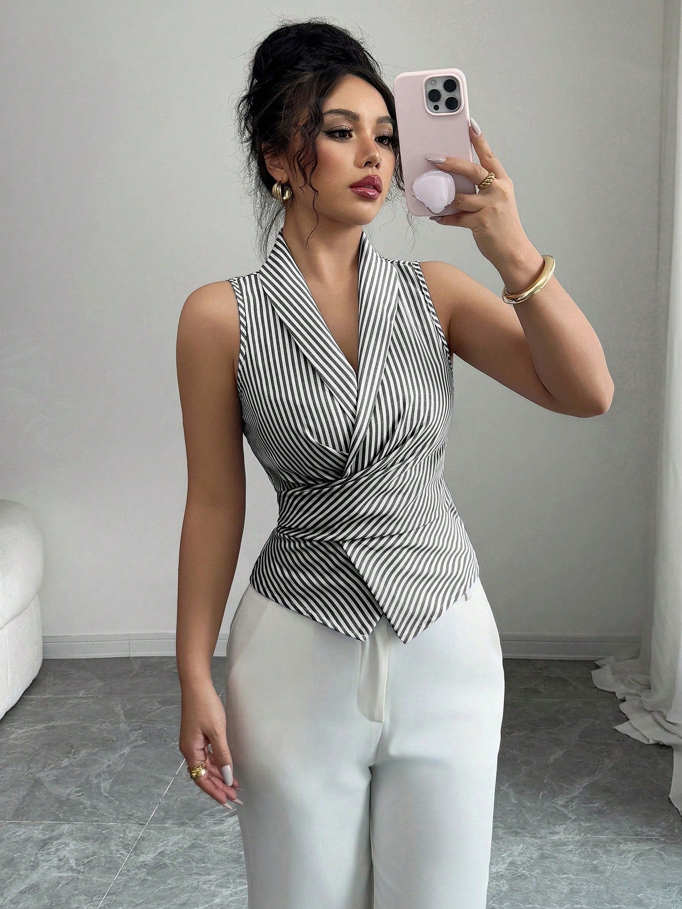 Women's Sleeveless V-Neck Tie Waist Bow Elegant Blouse.
