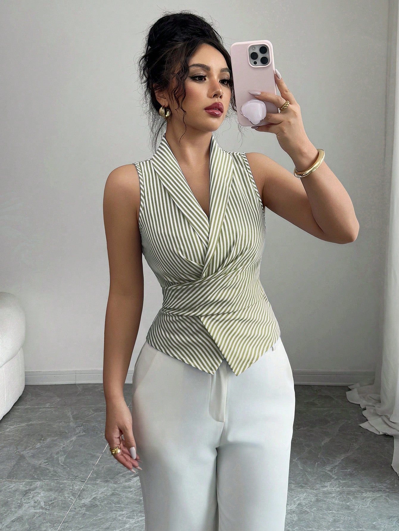 Women's Sleeveless V-Neck Tie Waist Bow Elegant Blouse.