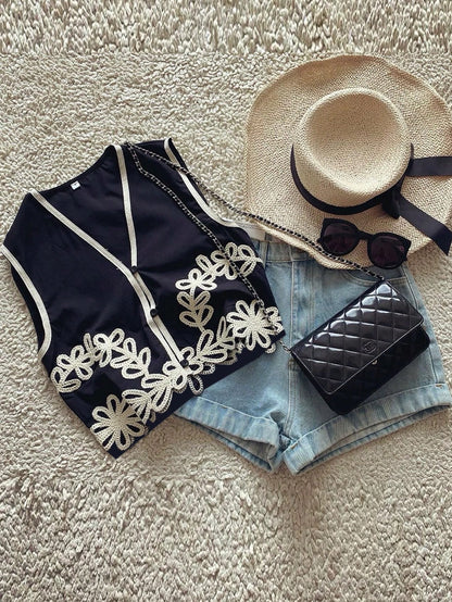 Women's Sleeveless Fashion Tank Top, Suitable For Summer.